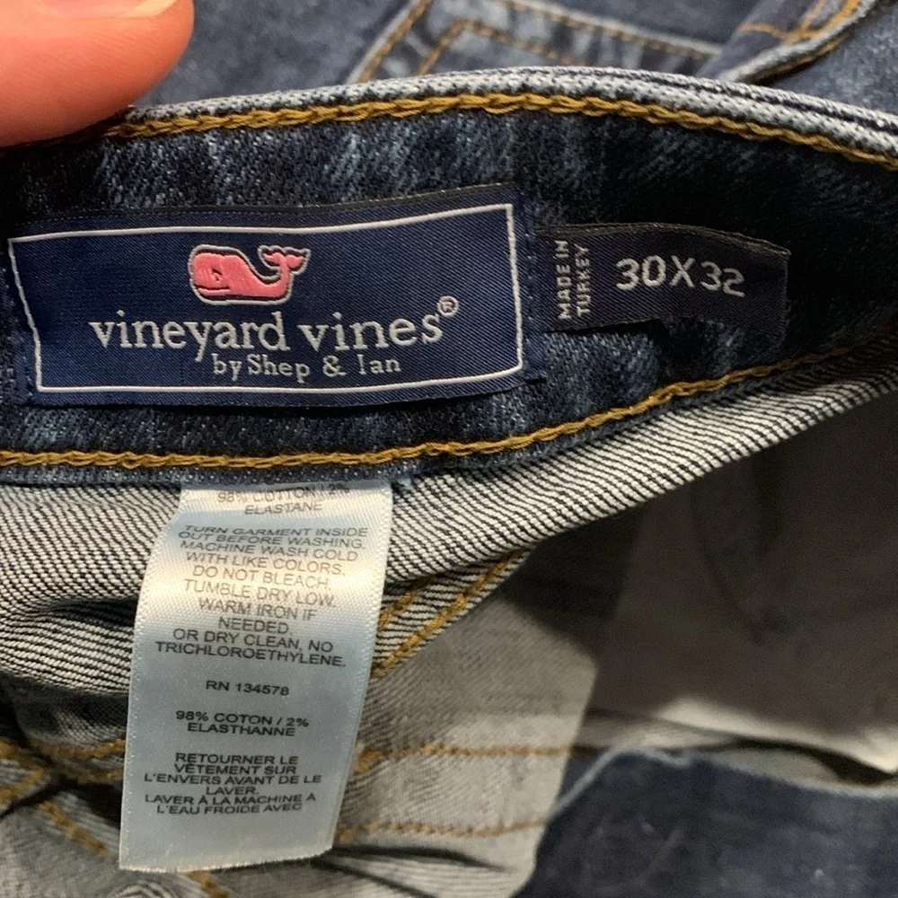 Vineyard Vines mid wash jeans, 30 x 32”